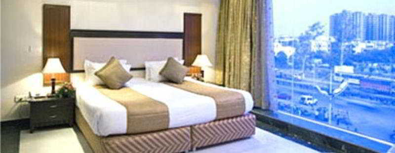 גאזיאבאד Clarks Inn, Pacific Mall מראה חיצוני תמונה